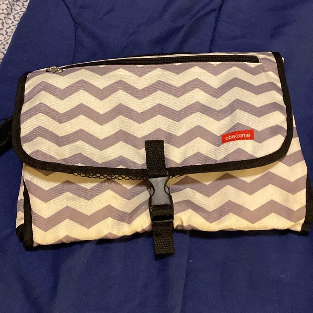 Chevron Pattern Baby Changing Pad - Picture 9 of 9